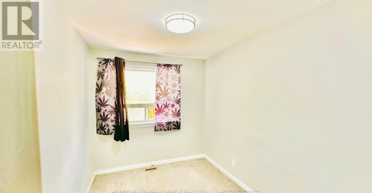 57 Medway Crescent, Toronto, ON, M1P 3T7 - 14