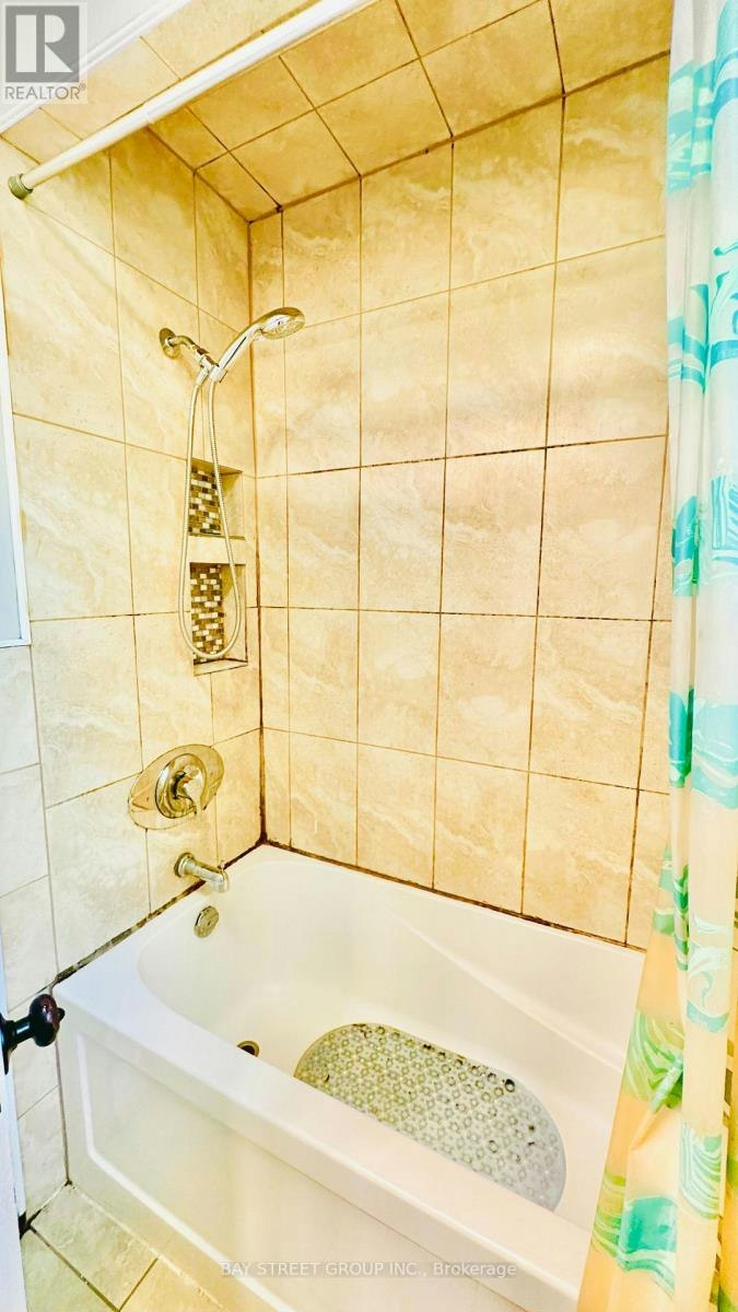 57 Medway Crescent, Toronto, ON, M1P 3T7 - 10