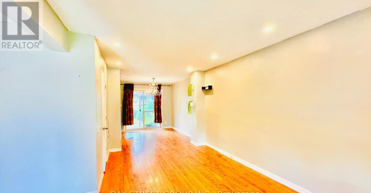 57 Medway Crescent, Toronto, ON, M1P 3T7 - 7