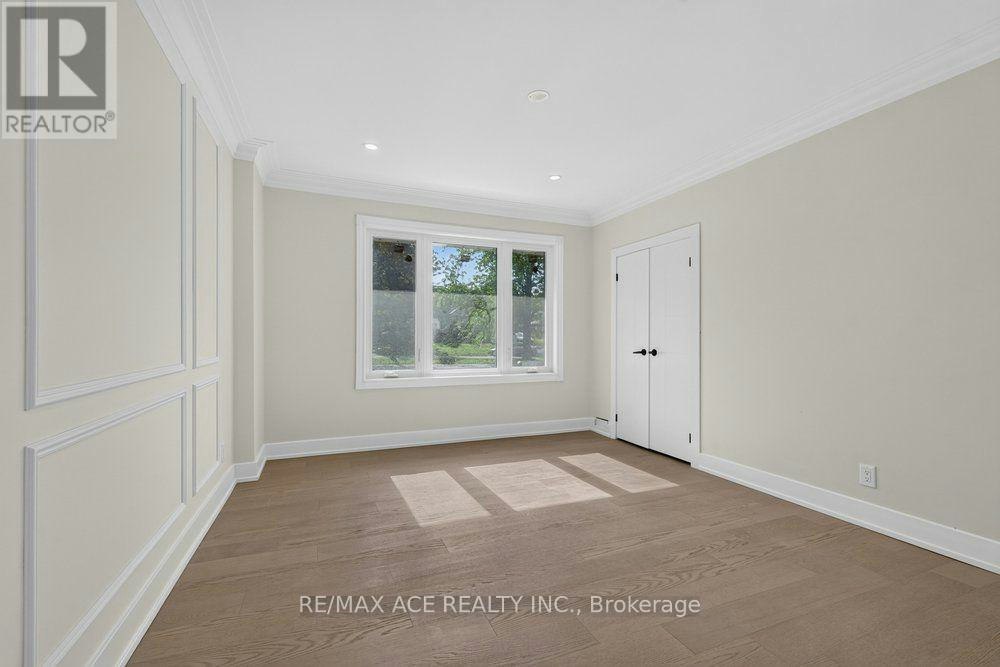 MAIN-11 Faircroft Boulevard, Toronto, ON, M1N 2W9 - 29