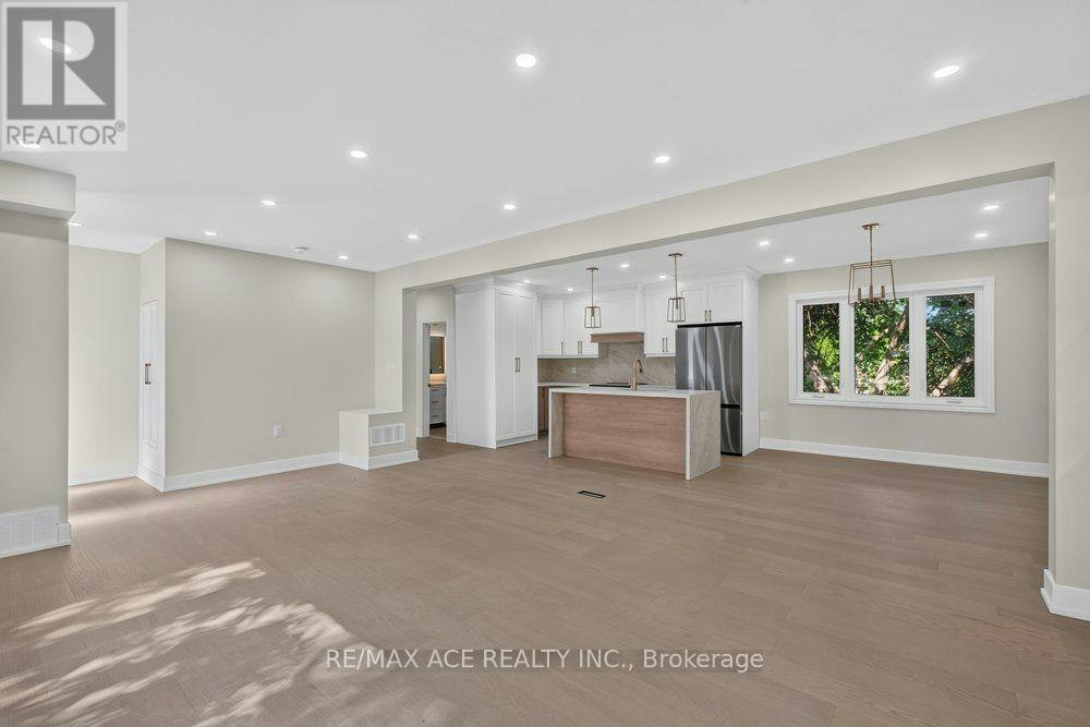 MAIN-11 Faircroft Boulevard, Toronto, ON, M1N 2W9 - 11
