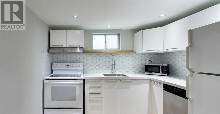 LOWER-2505 Gerrard Street E, Toronto, ON, M1N 1W7 - 5