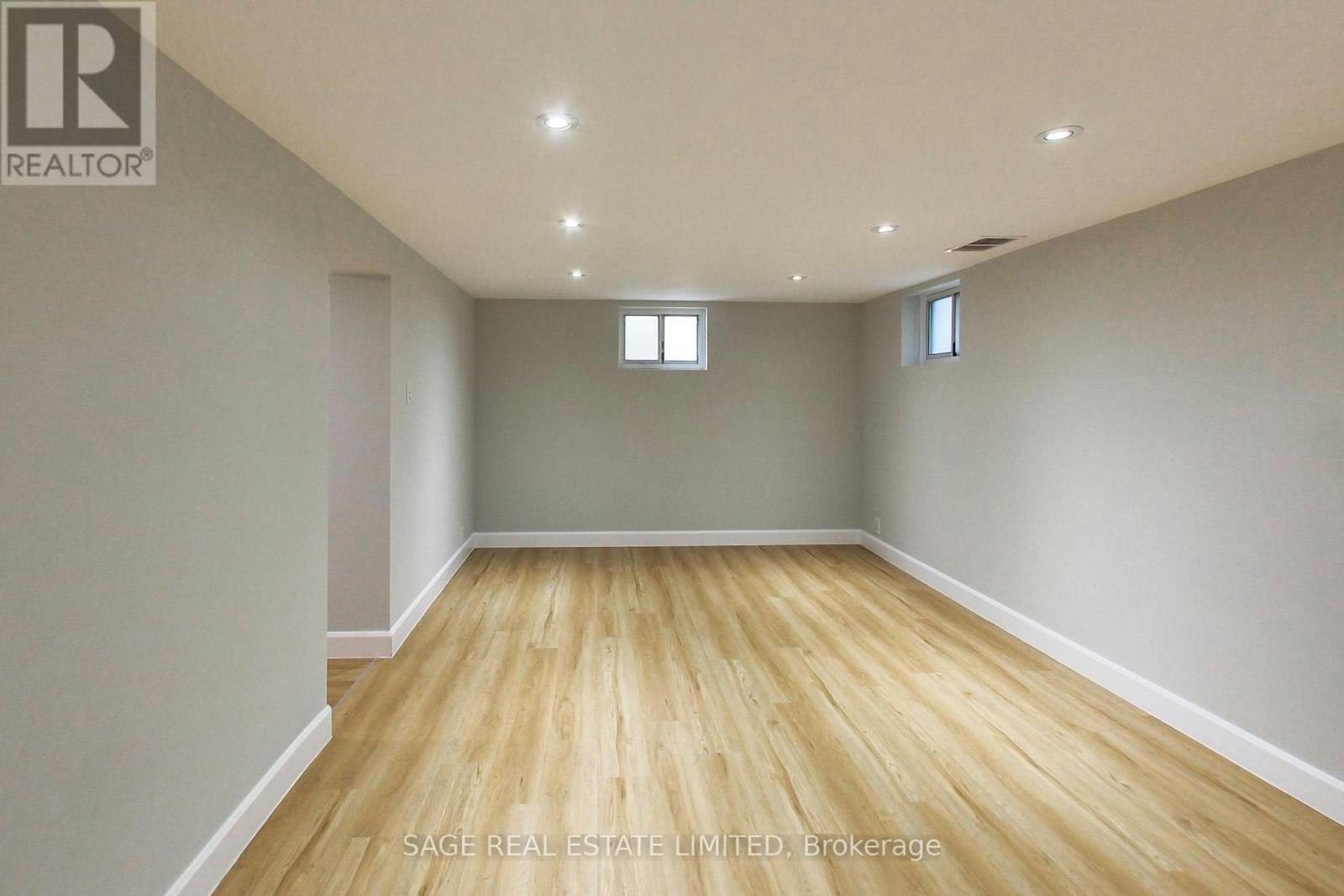 LOWER-2505 Gerrard Street E, Toronto, ON, M1N 1W7 - 7