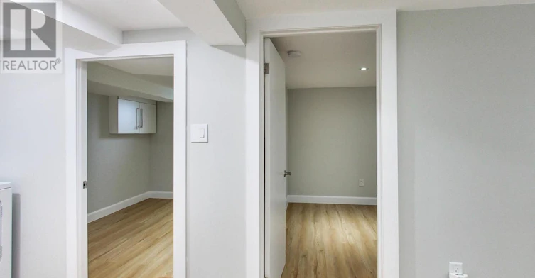 LOWER-2505 Gerrard Street E, Toronto, ON, M1N 1W7 - 13