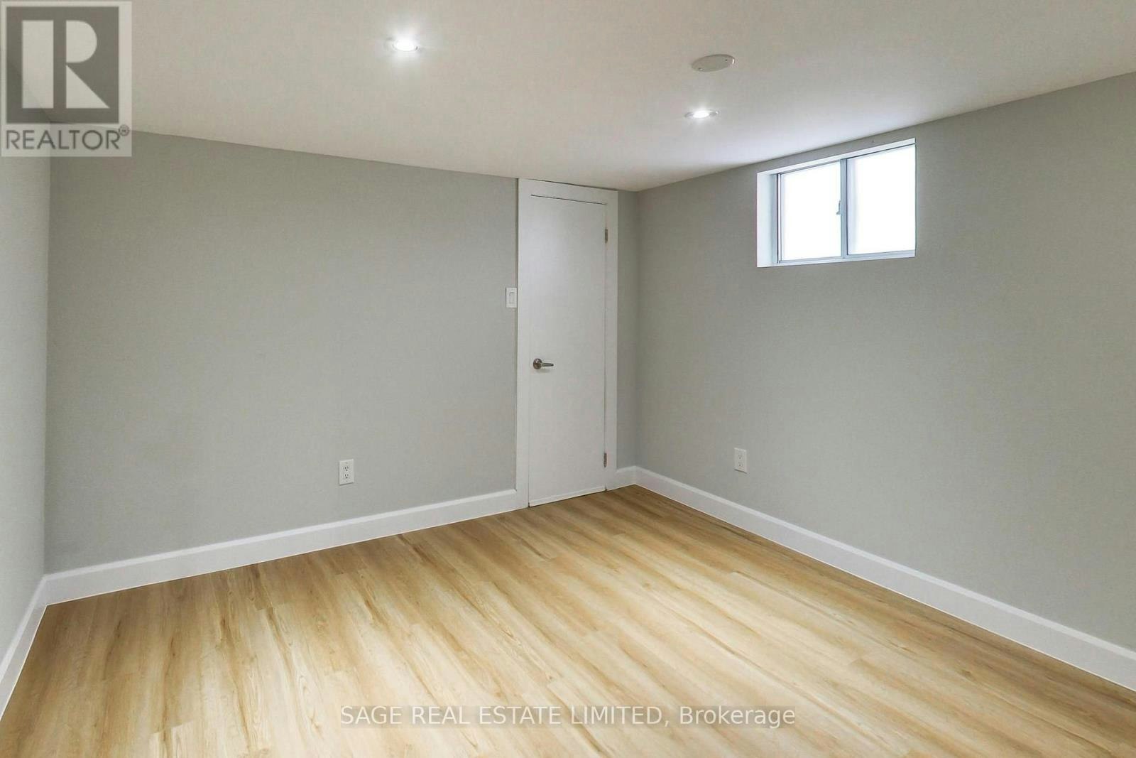 LOWER-2505 Gerrard Street E, Toronto, ON, M1N 1W7 - 14