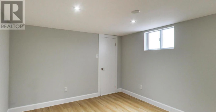 LOWER-2505 Gerrard Street E, Toronto, ON, M1N 1W7 - 14