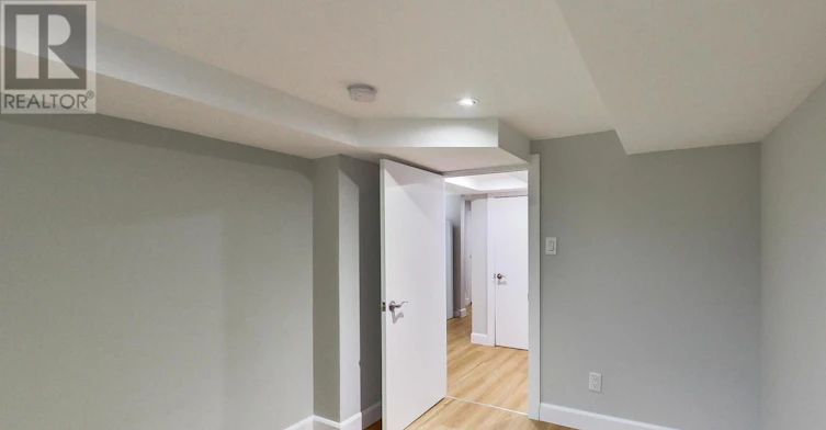 LOWER-2505 Gerrard Street E, Toronto, ON, M1N 1W7 - 18