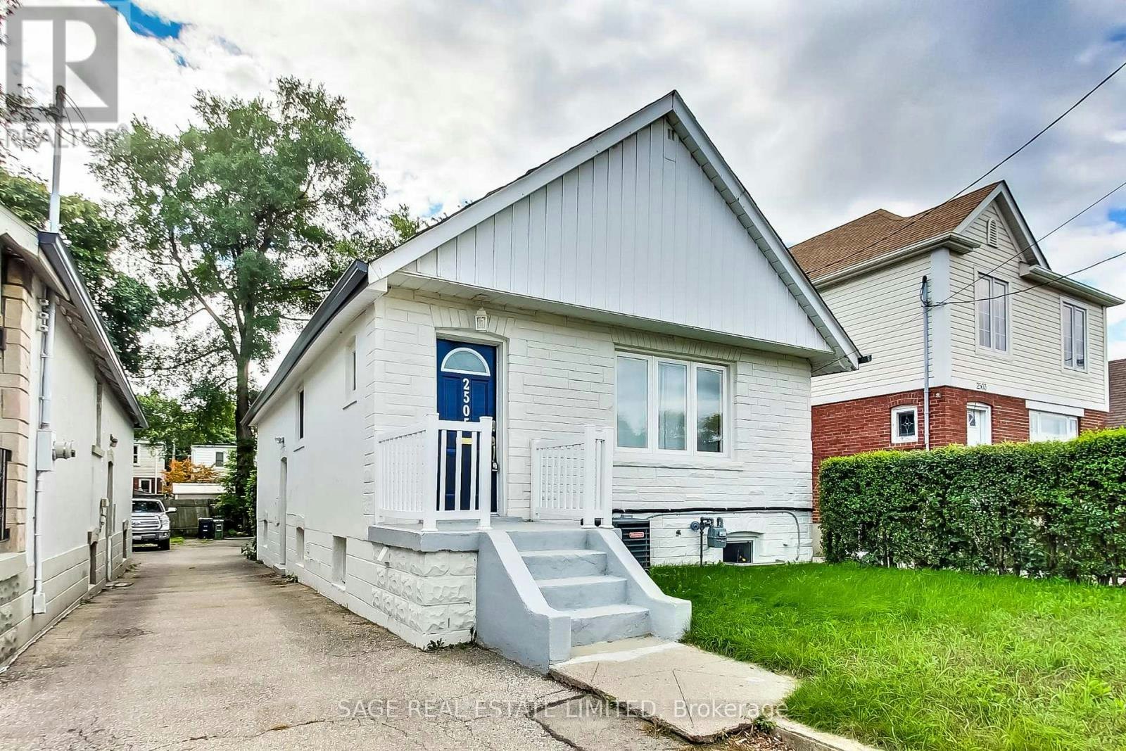 LOWER-2505 Gerrard Street E, Toronto, ON, M1N 1W7 - 24