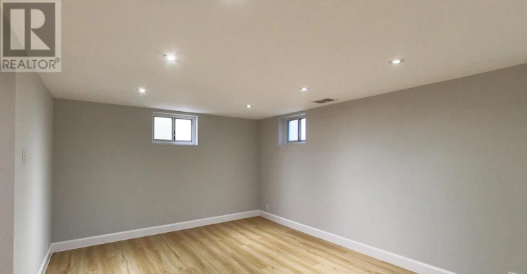 LOWER-2505 Gerrard Street E, Toronto, ON, M1N 1W7 - 8