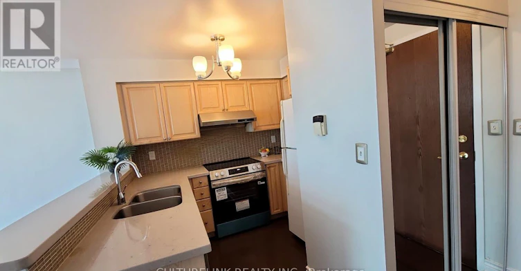 PH 5-39 Oneida Crescent, Richmond Hill, ON, L4B 4T9 - 3