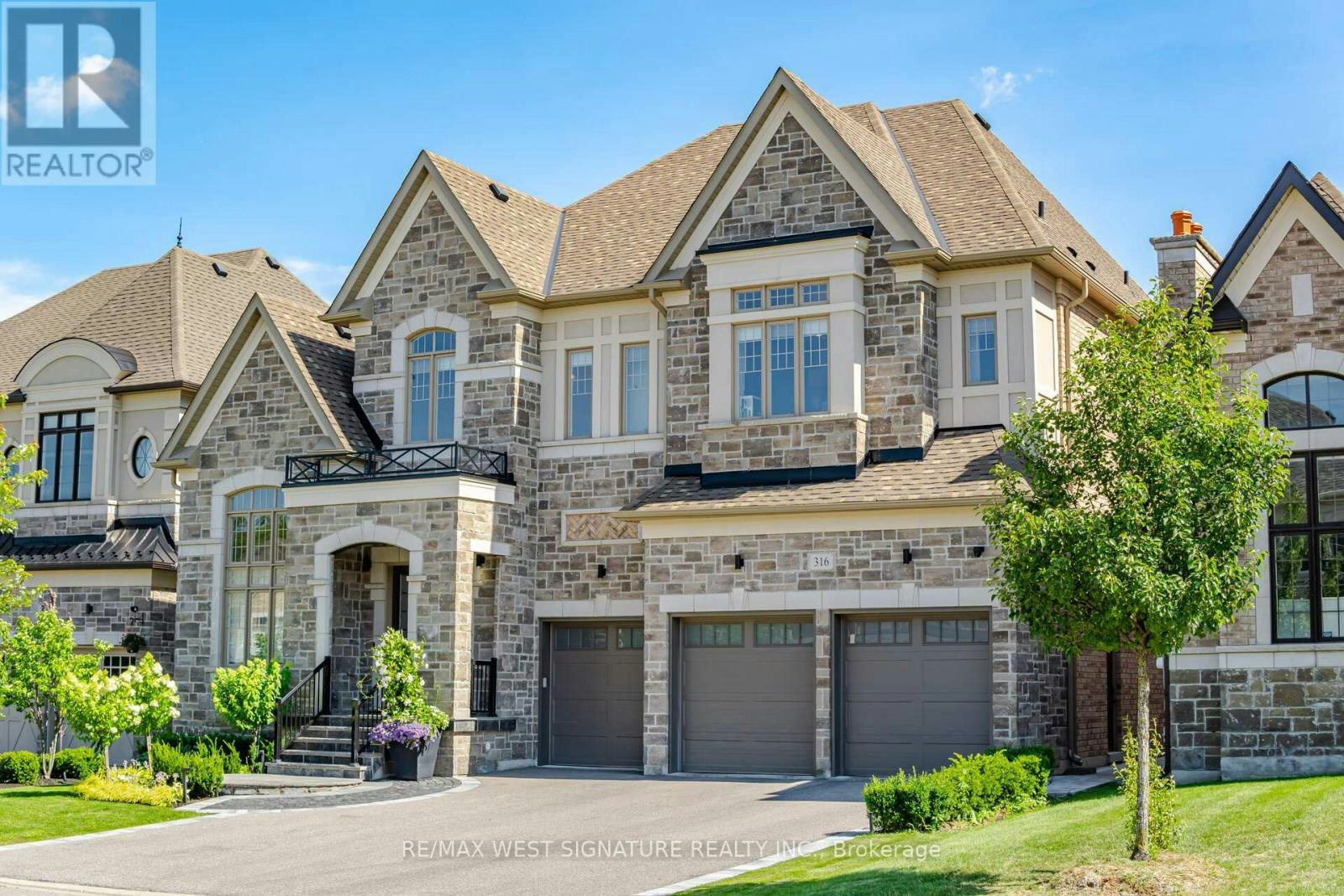 316 Touch Gold Crescent, Aurora, ON, L4G 3X5