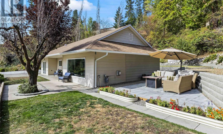 6312 Renfrew Road