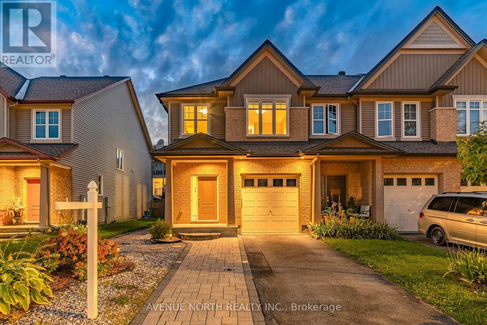 299 Wood Acres Grove, Ottawa, ON, K1T 0B3
