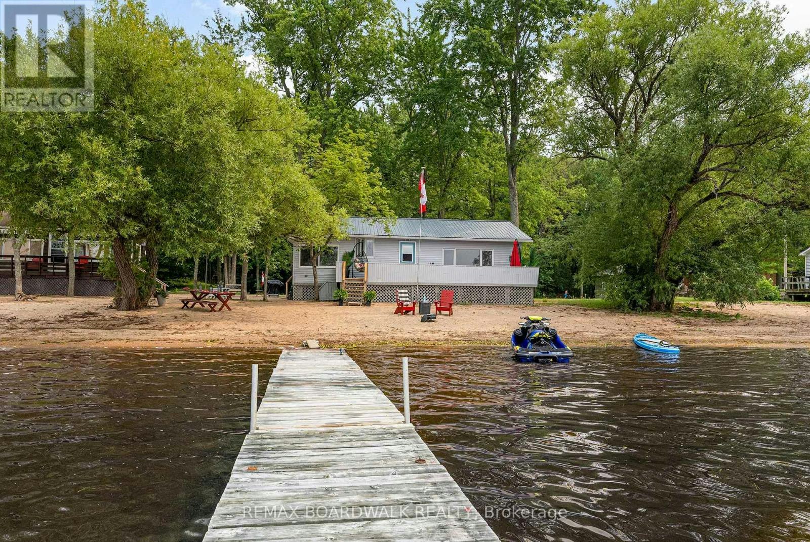 391 Leavoy Lane, Horton, ON, K7V 3Z8