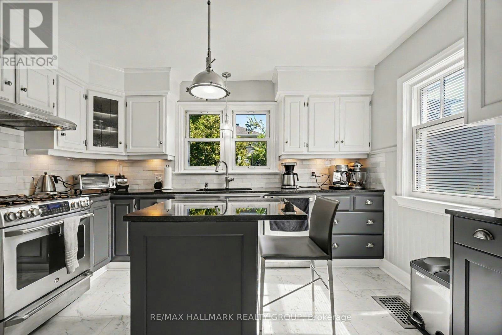 407 Eden Avenue, Ottawa, ON, K1Z 5J1 - 11