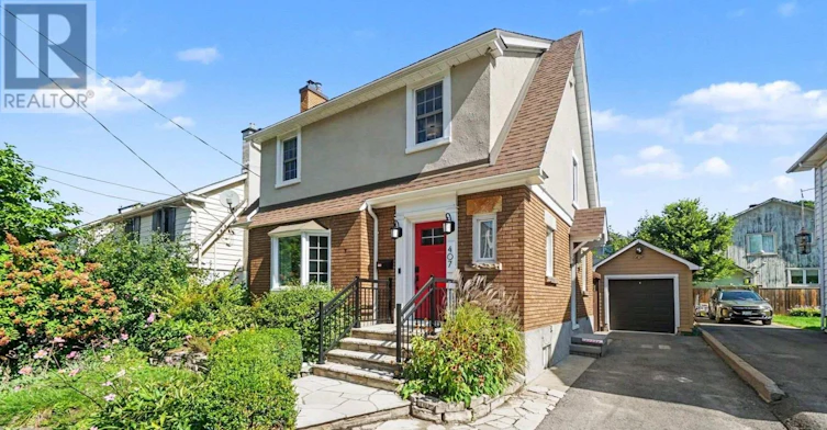 407 Eden Avenue, Ottawa, ON, K1Z 5J1