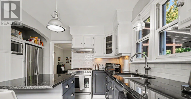 407 Eden Avenue, Ottawa, ON, K1Z 5J1 - 9