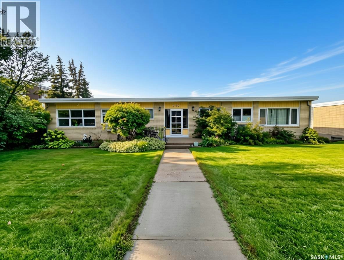7-320 13th Avenue NE, Swift Current, SK, S9H 2V9