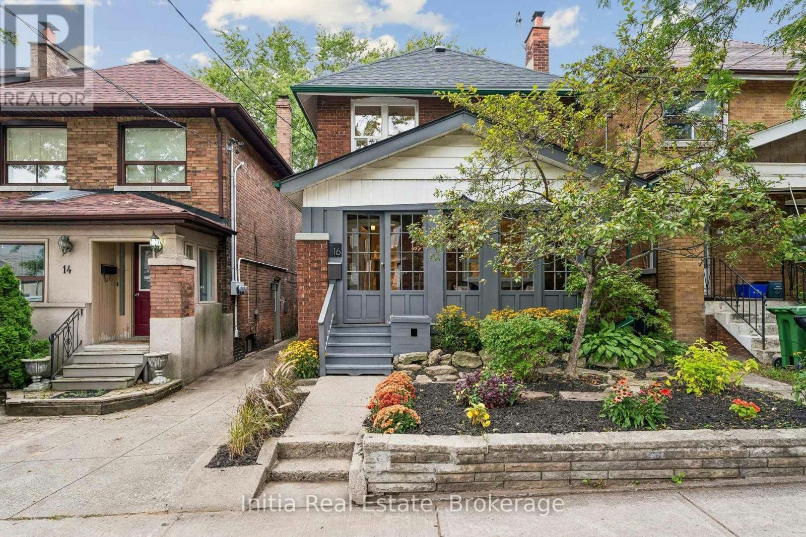 16 Glebemount Avenue, Toronto, ON, M4C 3R3