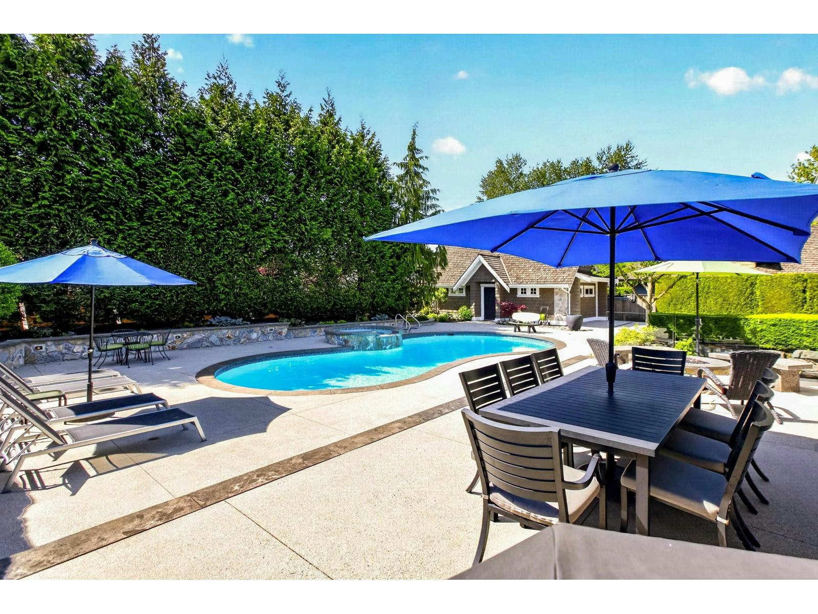 15544 59 Avenue - 5