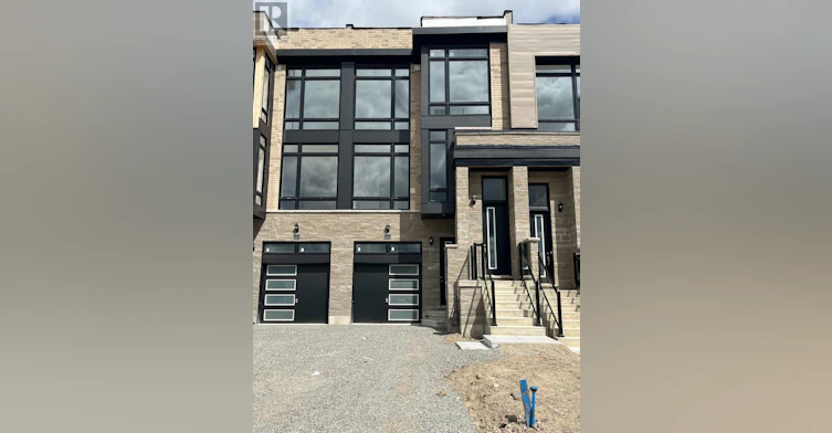 3573 Post Road, Oakville, ON, L6H 8E1