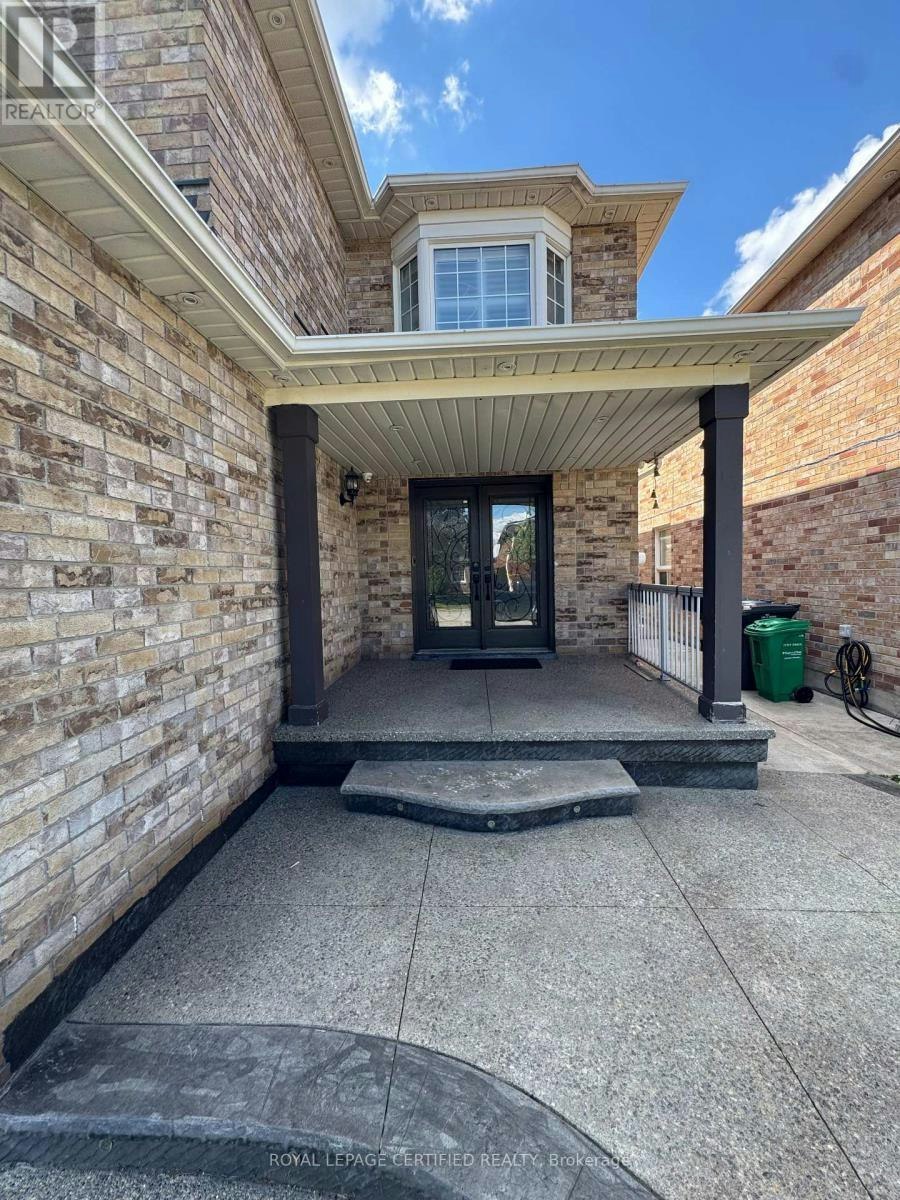 136 Luella Crescent, Brampton, ON, L7A 3H8 - 6