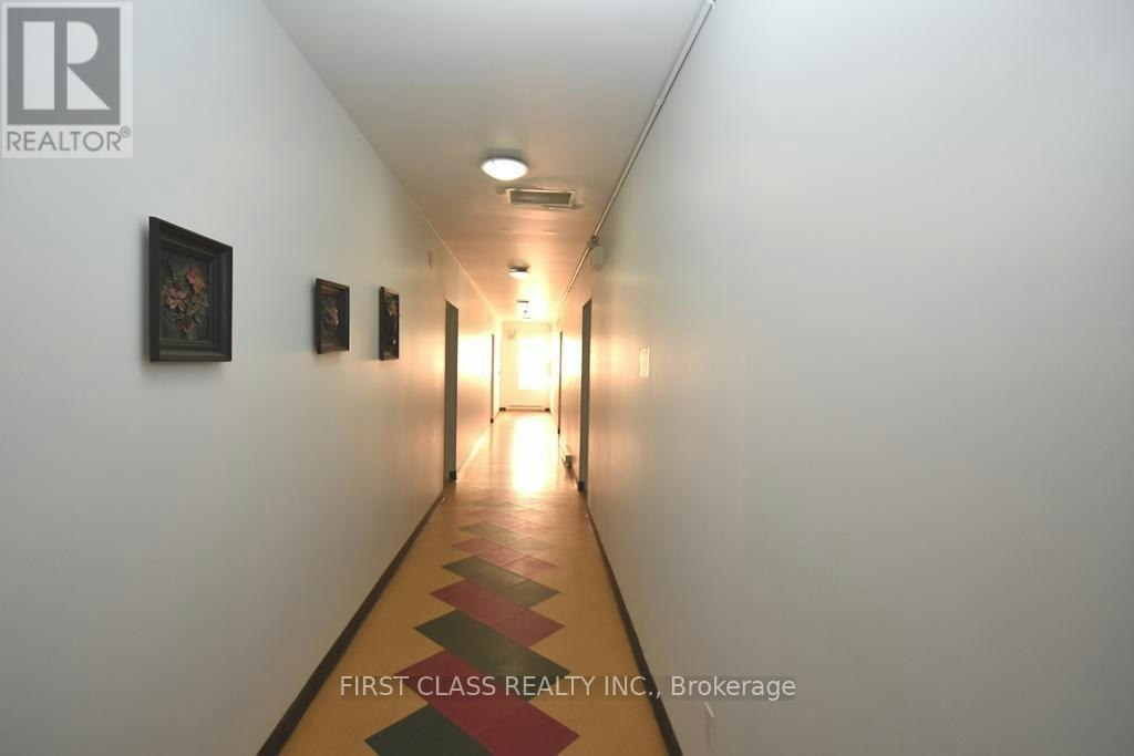 3-18 Market Street, Brantford, ON, N3T 2Z5 - 2