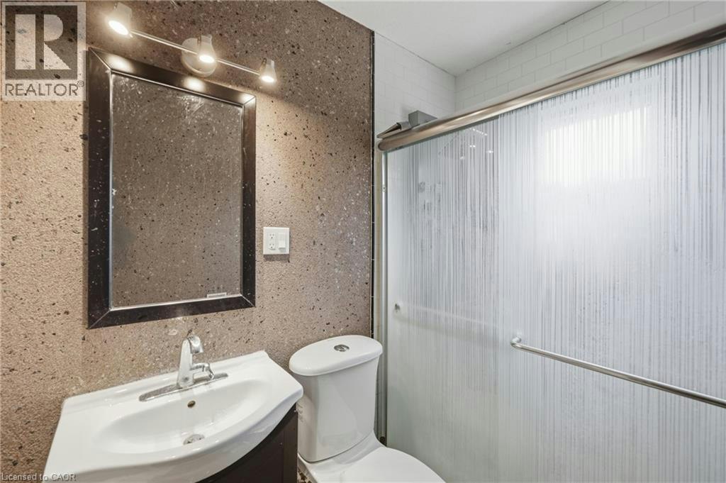 90 King Street W, Hamilton, ON, L8G 1H8 - 9
