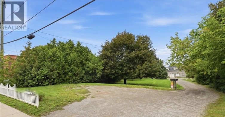 90 King Street W, Hamilton, ON, L8G 1H8 - 3