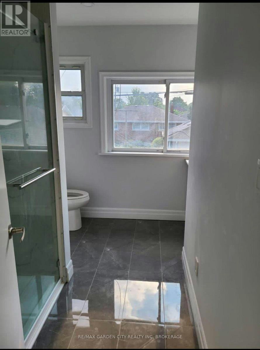 MAIN FLOOR-91 Margery Avenue, St. Catharines, ON, L2R 6K2 - 11