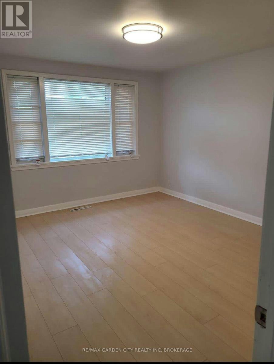 MAIN FLOOR-91 Margery Avenue, St. Catharines, ON, L2R 6K2 - 6