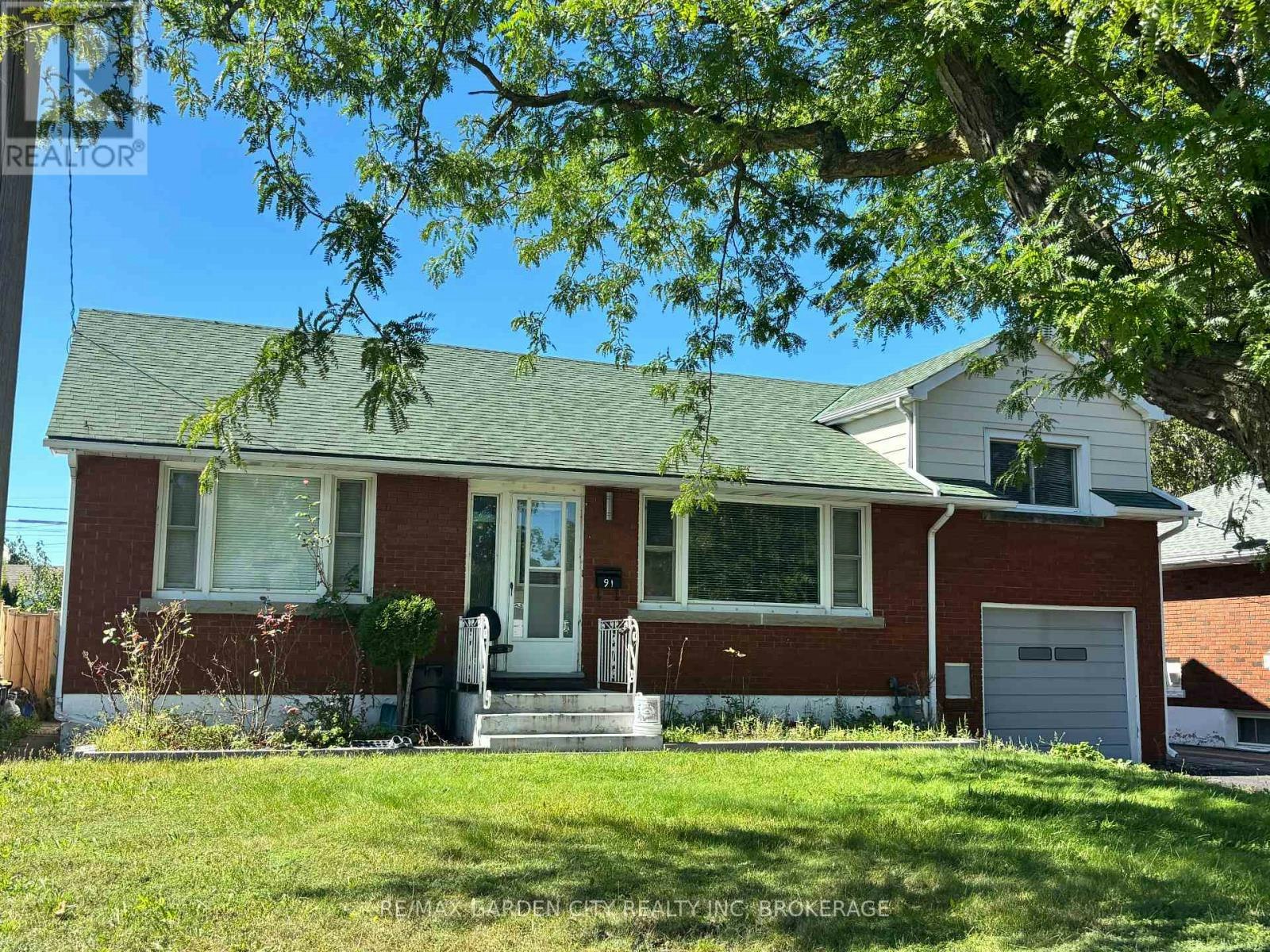 MAIN FLOOR-91 Margery Avenue, St. Catharines, ON, L2R 6K2