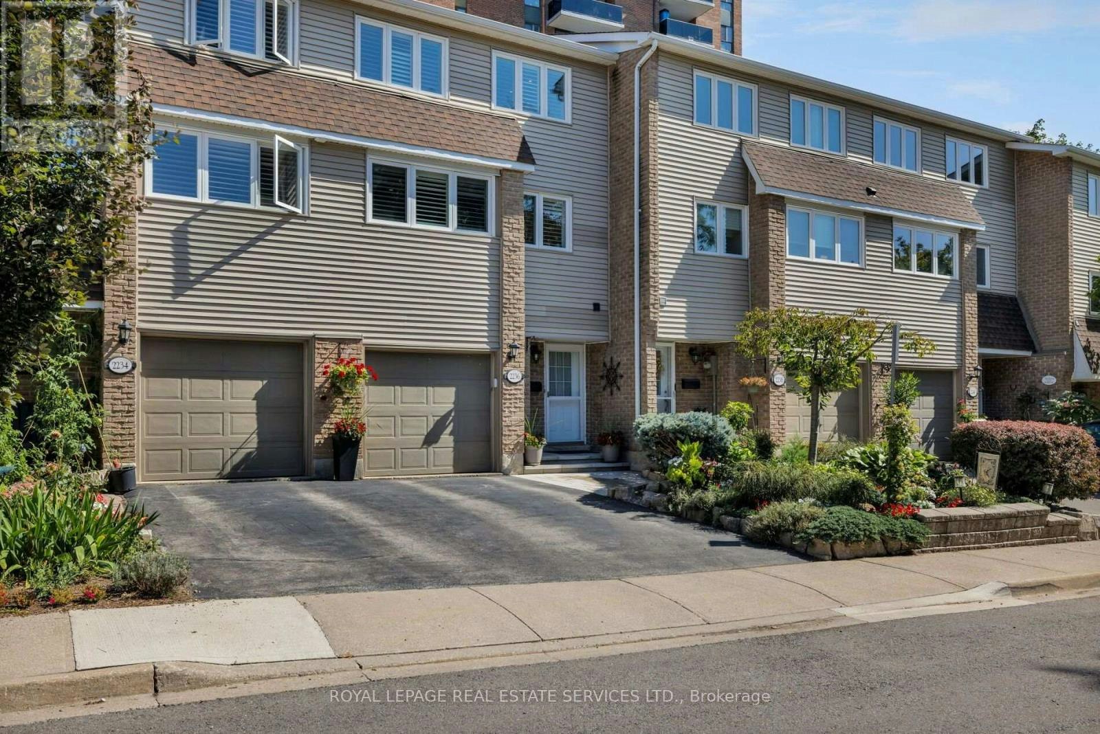 2236-2236 Marine Drive, Oakville, ON, L6L 1C1