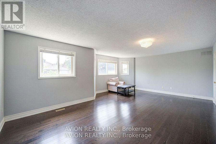 29 Charrington Crescent, Markham, ON, L3R 0R2 - 10