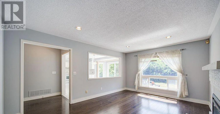 29 Charrington Crescent, Markham, ON, L3R 0R2 - 8
