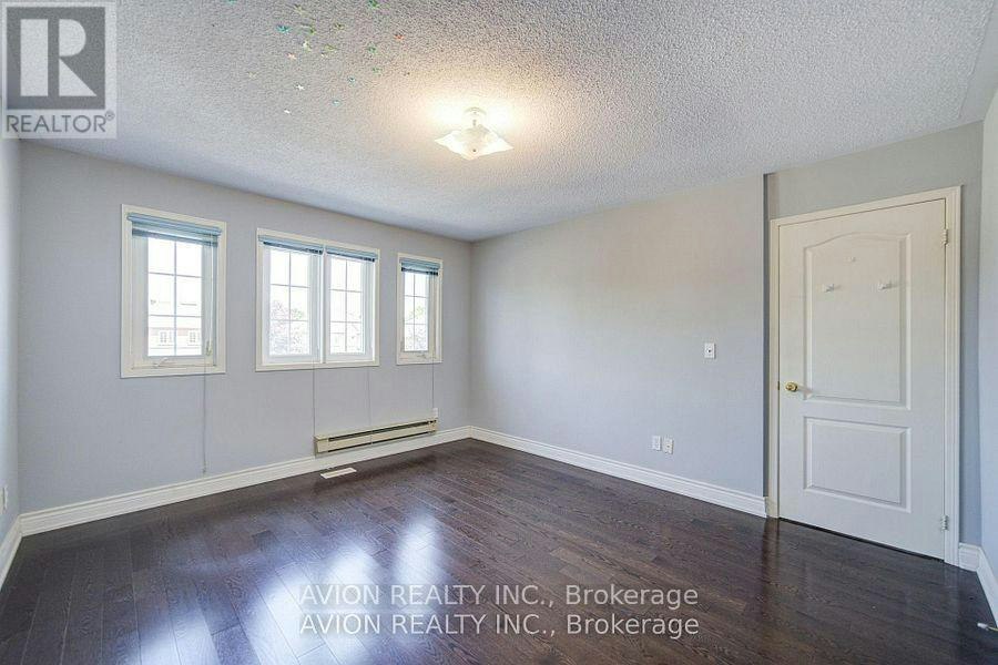 29 Charrington Crescent, Markham, ON, L3R 0R2 - 11
