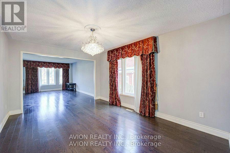 29 Charrington Crescent, Markham, ON, L3R 0R2 - 2