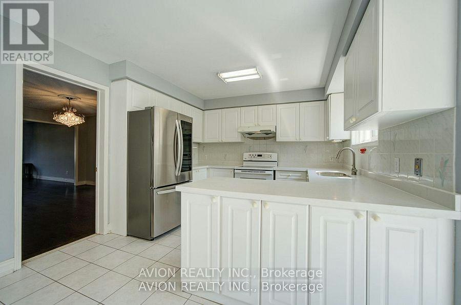 29 Charrington Crescent, Markham, ON, L3R 0R2 - 6