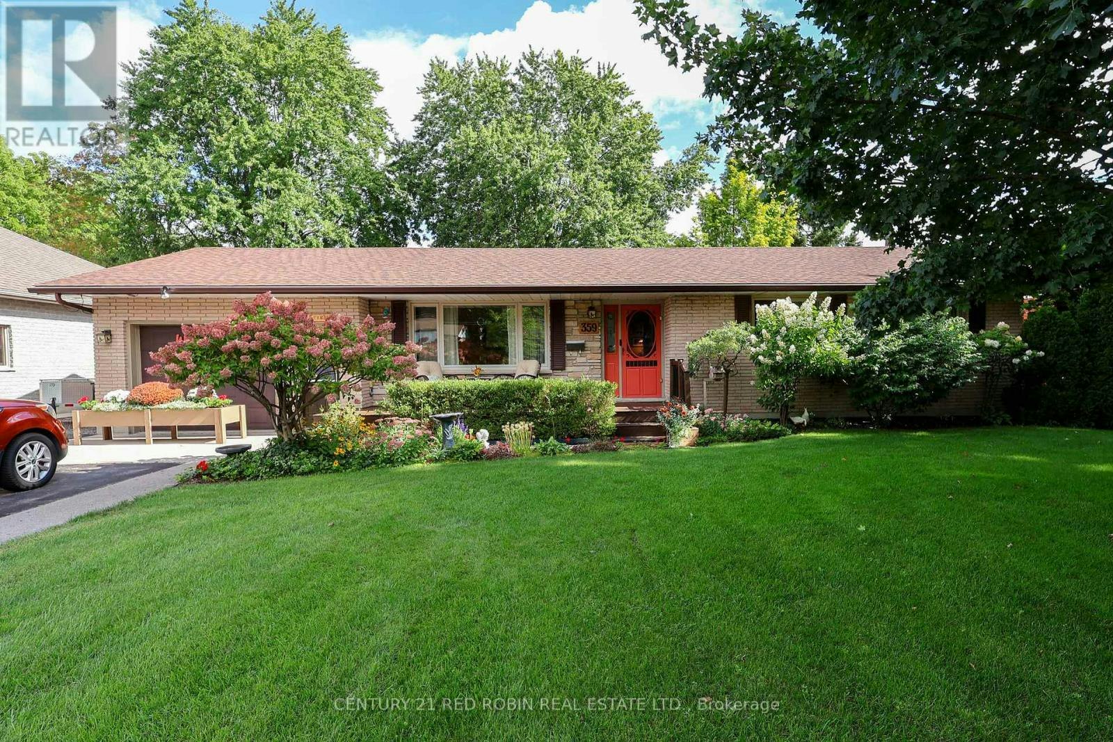 359 Oak Avenue, Strathroy, ON, N7G 3A9