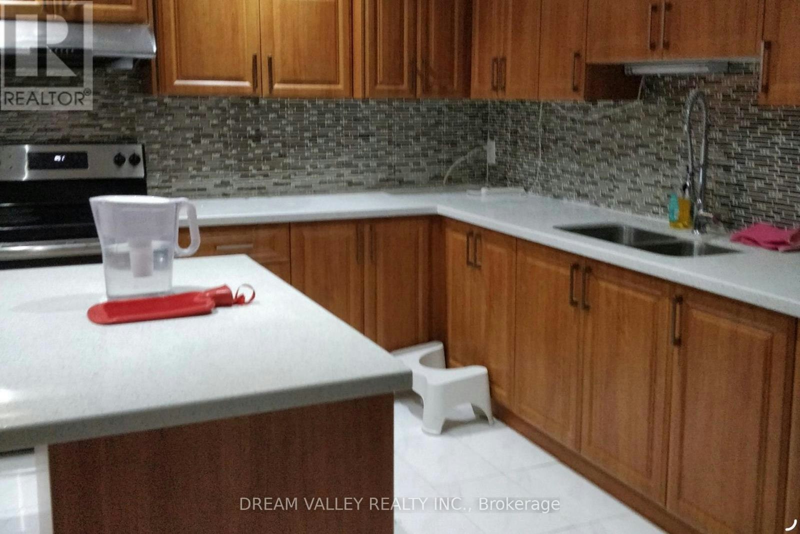 BASEMENT-275 Waterford Gate, Pickering, ON, L1V 6N3 - 14
