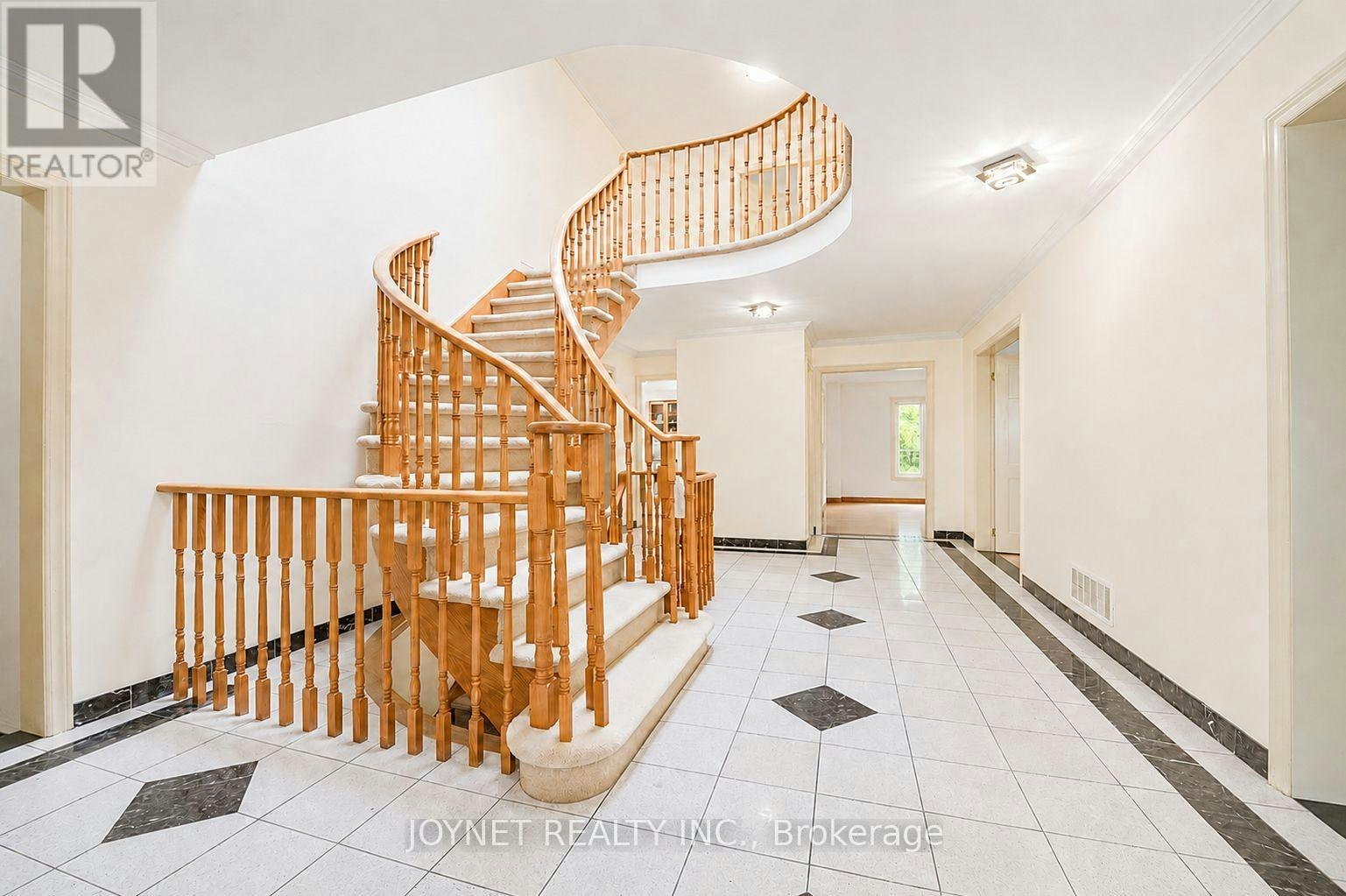 2 Woodriver Street, Richmond Hill, ON, L4S 1B2 - 6