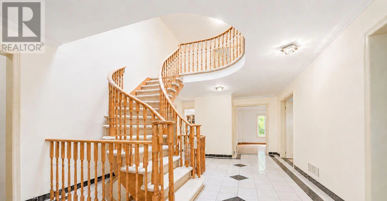 2 Woodriver Street, Richmond Hill, ON, L4S 1B2 - 6