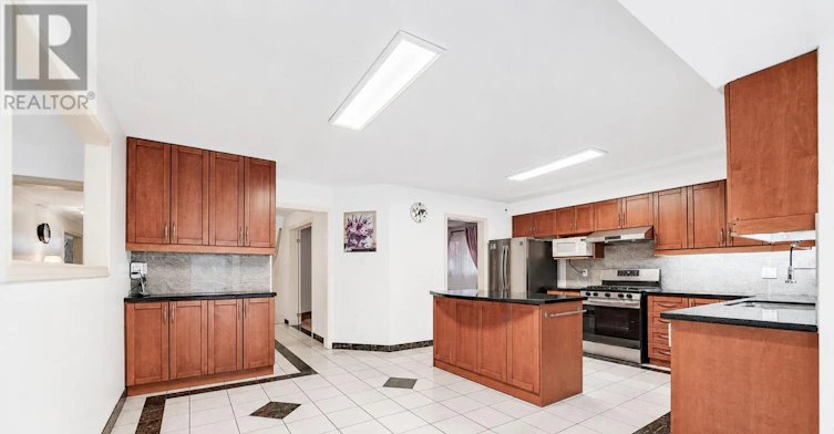 2 Woodriver Street, Richmond Hill, ON, L4S 1B2 - 16