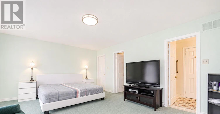2 Woodriver Street, Richmond Hill, ON, L4S 1B2 - 25