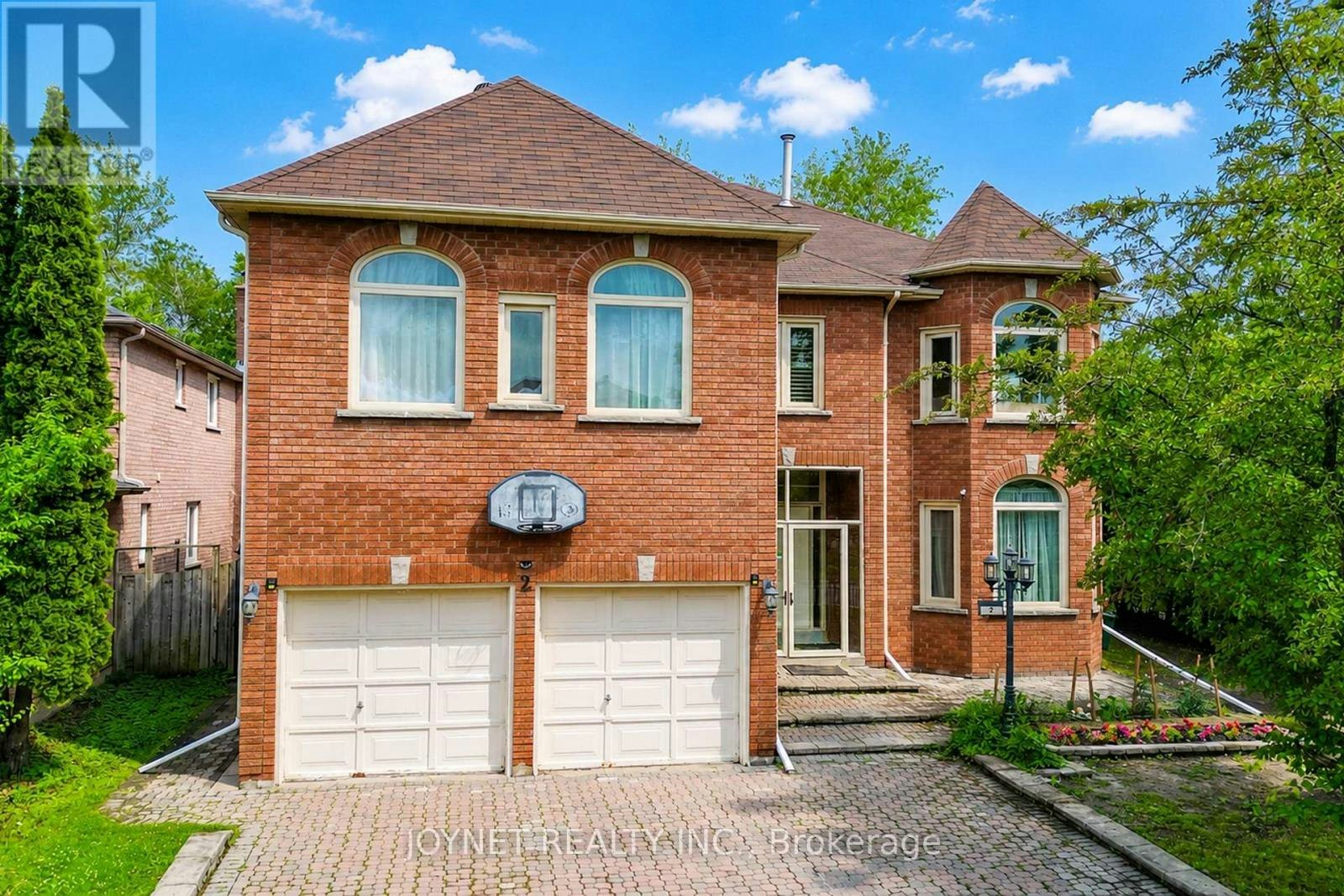 2 Woodriver Street, Richmond Hill, ON, L4S 1B2