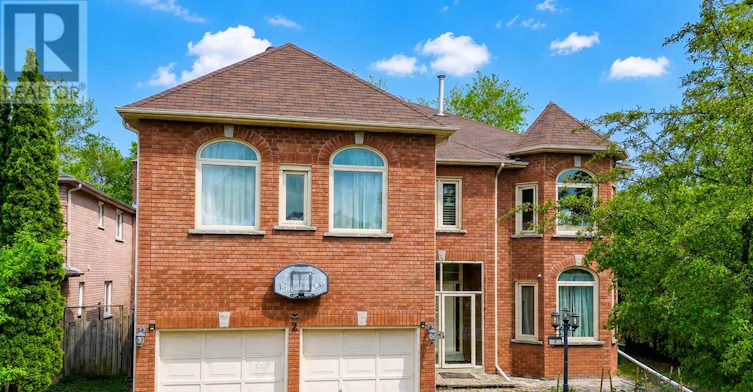 2 Woodriver Street, Richmond Hill, ON, L4S 1B2