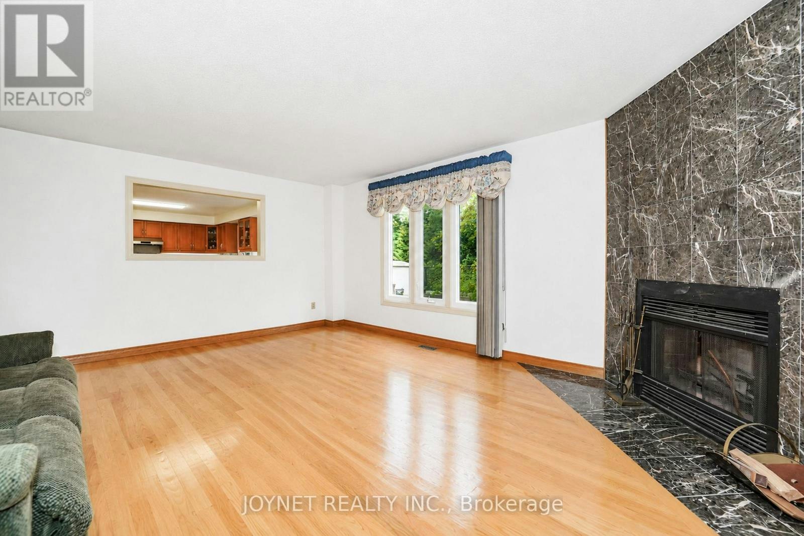 2 Woodriver Street, Richmond Hill, ON, L4S 1B2 - 18