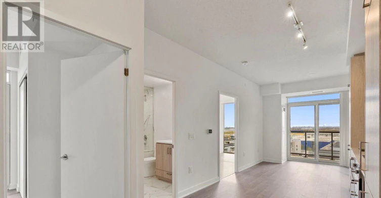 820-60 Honeycrisp Crescent, Vaughan, ON, L4K 0N5 - 7