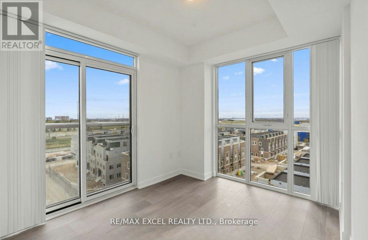 820-60 Honeycrisp Crescent, Vaughan, ON, L4K 0N5 - 10