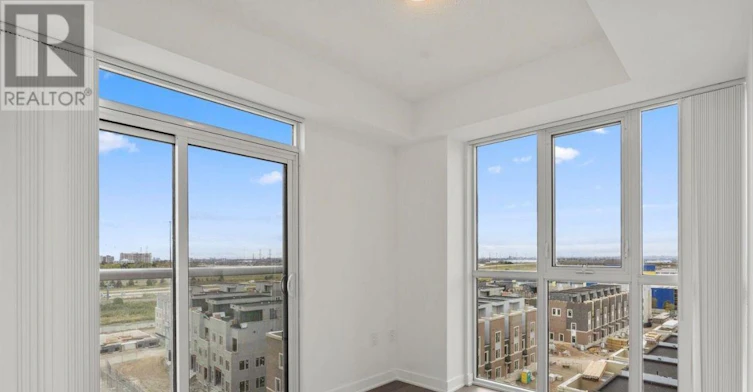820-60 Honeycrisp Crescent, Vaughan, ON, L4K 0N5 - 10